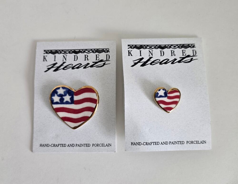 Kindred Hearts Patriotic American Flag Porcelain Pin Brooch Set 2001